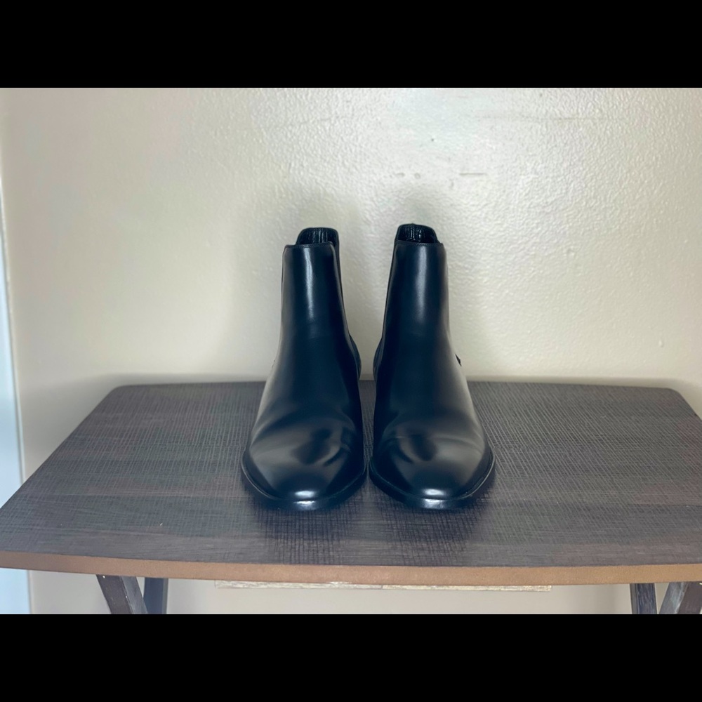 Saint Laurent Leather Chelsea Boots Size 43